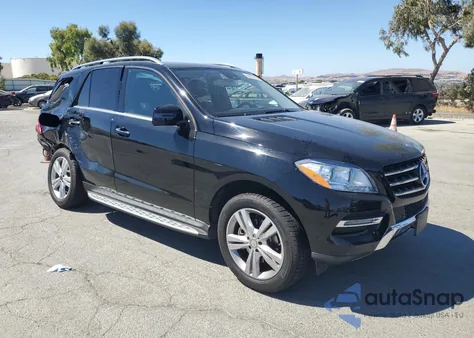 2015 Mercedes-Benz Ml 350 z USA, uszkodzony, nr VIN 4JGDA5JB2FA618544